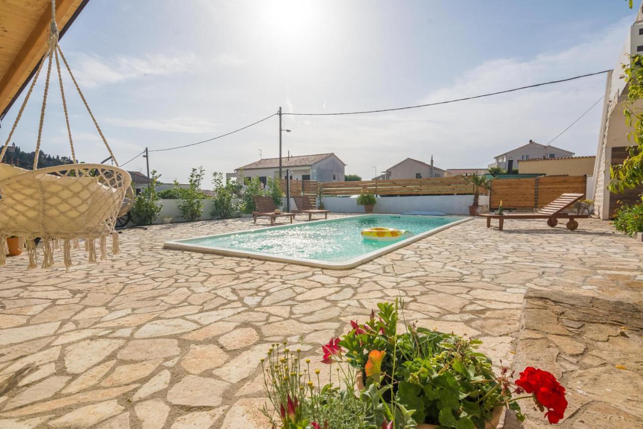 Apartments Barbara Tribalj Εξωτερικό φωτογραφία
