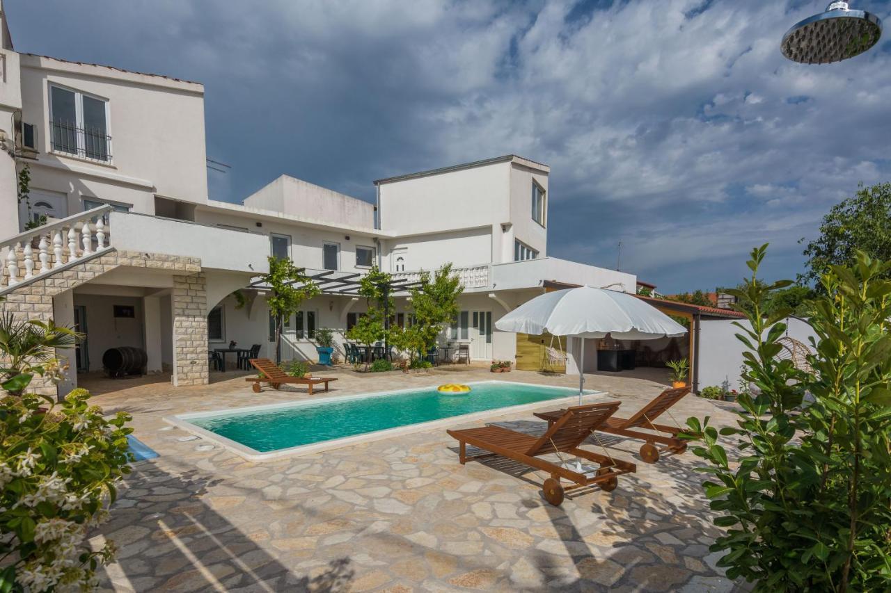 Apartments Barbara Tribalj Εξωτερικό φωτογραφία